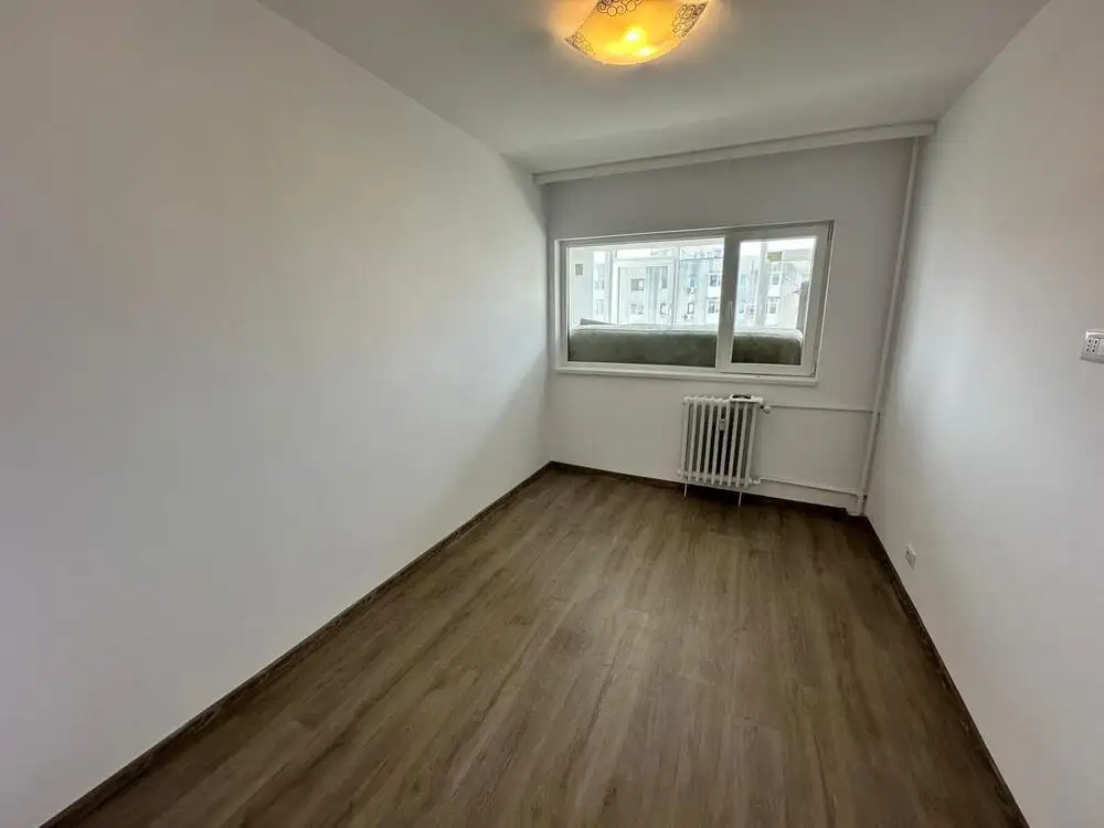 Vanzare apartament, 4 camere, in Sector 1, zona Titulescu