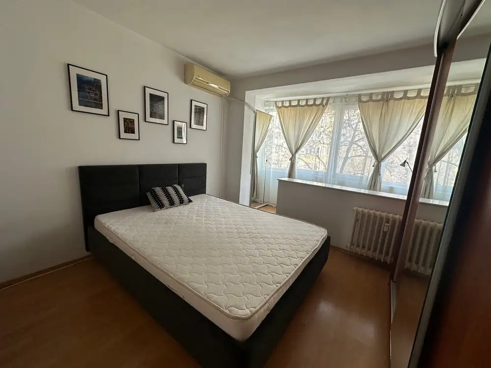 De vanzare apartament, 3 camere, in Sector 2, zona Teiul Doamnei