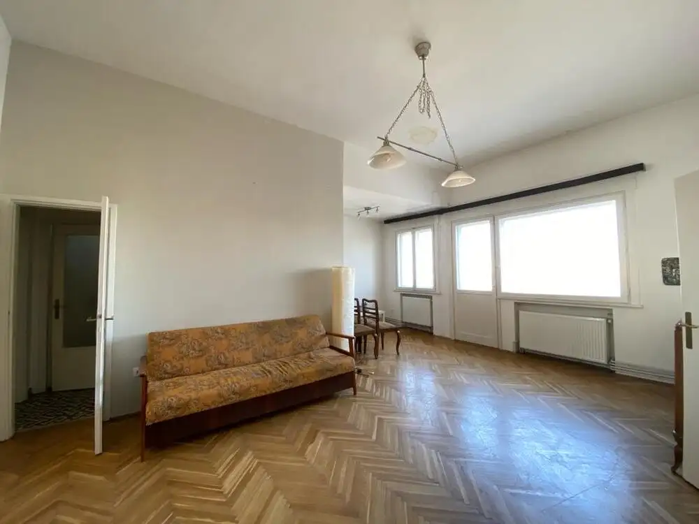 Se vinde apartament, 4 camere, in Sector 1, zona Calea Victoriei