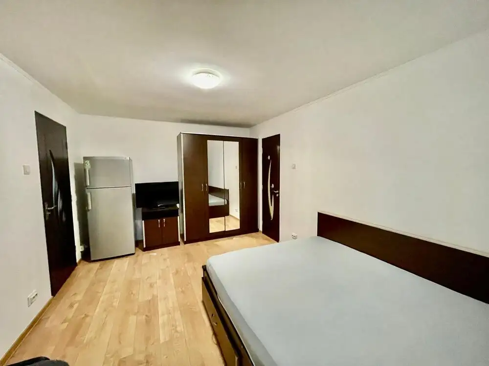 De vanzare apartament, o camera, in Sector 4, zona Brancoveanu