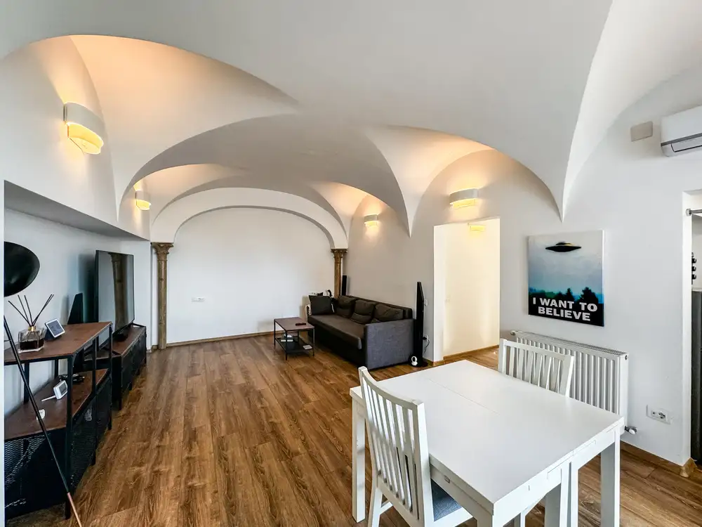 Vanzare apartament, 3 camere, in Sector 1, zona Piata Victoriei