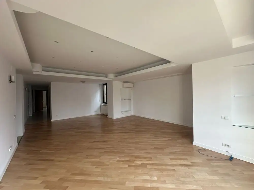 Inchiriere apartament, 4 camere, in Sector 1, zona Domenii