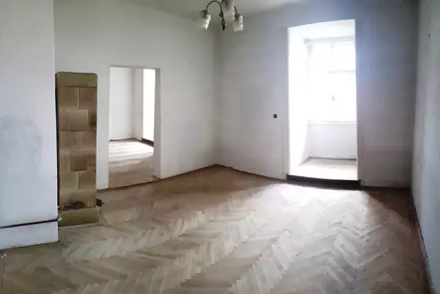 Apartament 7 camere decomandate de vanzare zona centrala Sibiu 190 mp