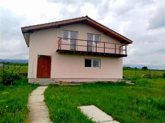 Casa individuala 4 camere si 554 mp teren in zona Calea Cisnadiei