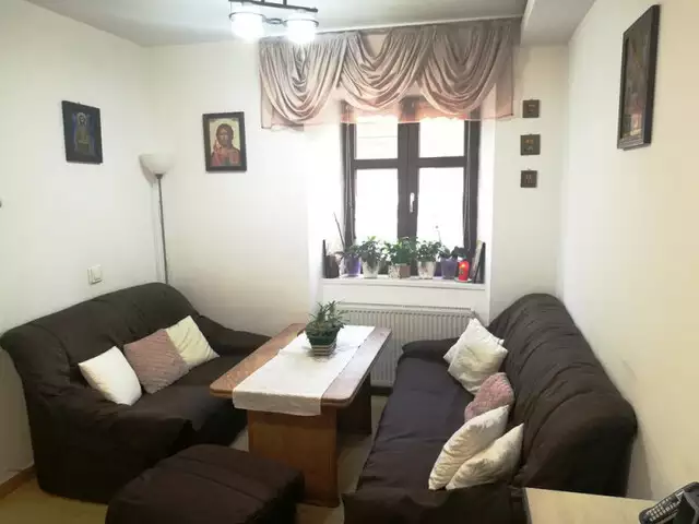 Apartament 4 camere 2 bai si pivnita in Orasul de Jos Sibiu