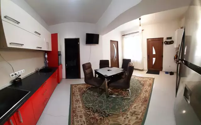 Casa moderna 193 mp cu 2 apartamente de vanzare in Orasul de Jos