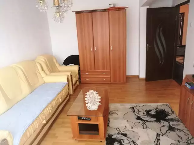 Apartament cu 4 camere decomandate de vanzare in Sibiu zona Strand