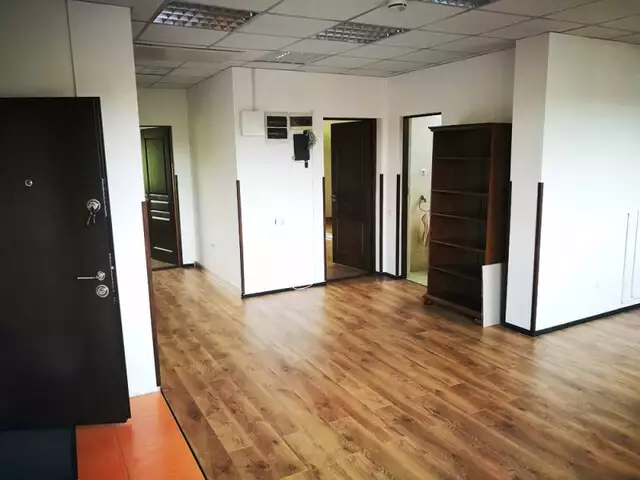 Spatiu birouri de inchiriat 180 mp utili parcare Sibiu Trei Stejari
