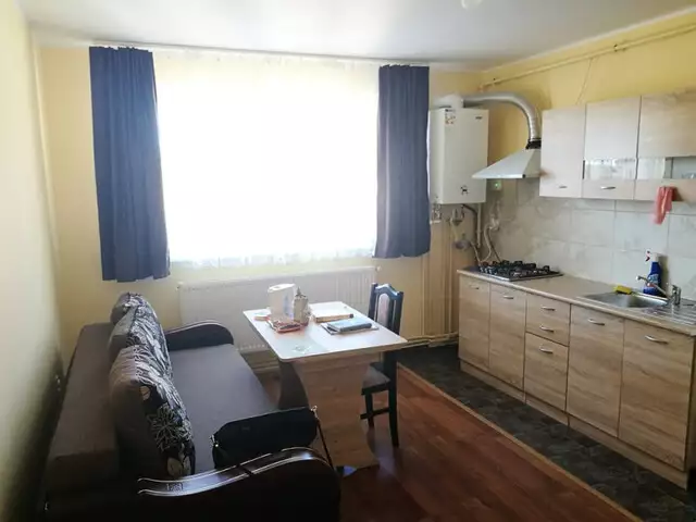 Apartament de inchiriat cu 3 camere decomandate in Sibiu zona Terezian