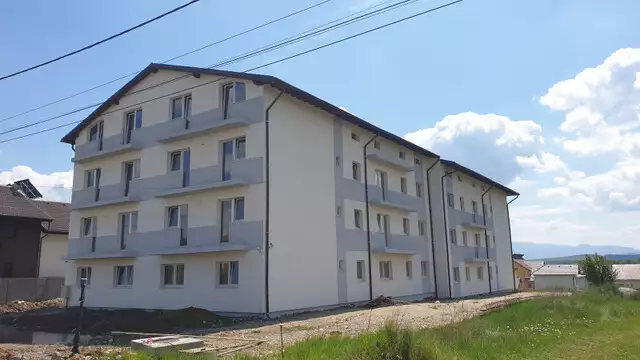 Apartament cu 2 camere decomandate 55 mp utili si balcon de vanzare in Sibiu 