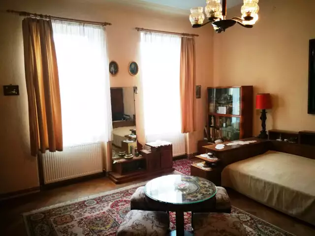 Apartament de vanzare cu 2 camere in Sibiu zona Piata Mica