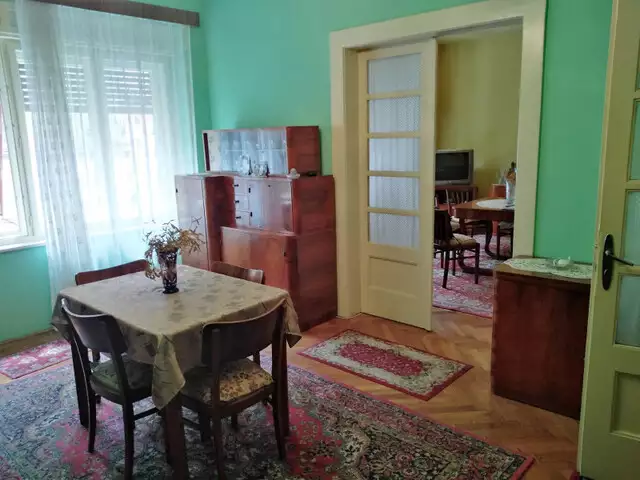 Apartament de vanzare cu 3 camere la vila etaj 1 in Sibiu