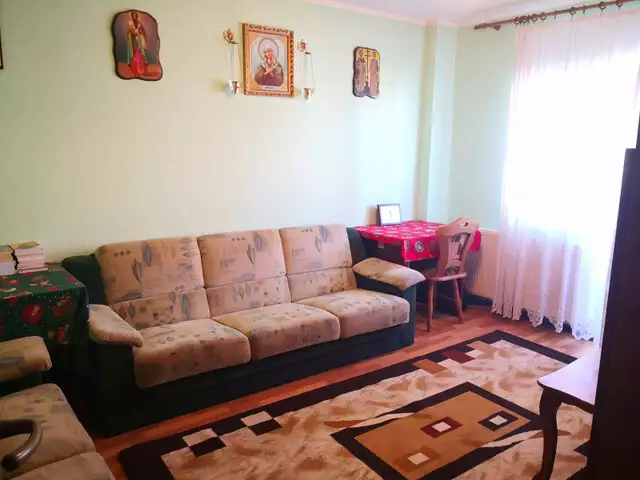 Apartament 4 camere decomadate 2 bai Bulevardul Mihai Viteazu Sibiu