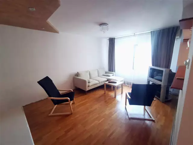 Apartament de vanzare 4 camere balcon pivnita in Valea Aurie Sibiu