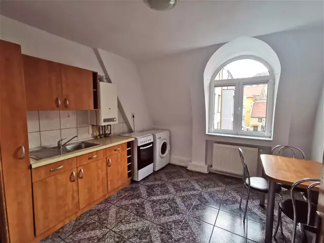Apartament cu 3 camere si balcon de inchiriat in zona Centrala Sibiu 