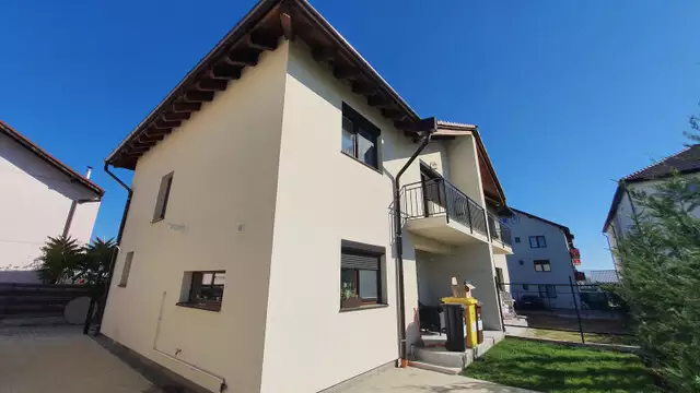 Casa cu 4 camere si carport de vanzare in Sibiu zona Calea Cisnadiei