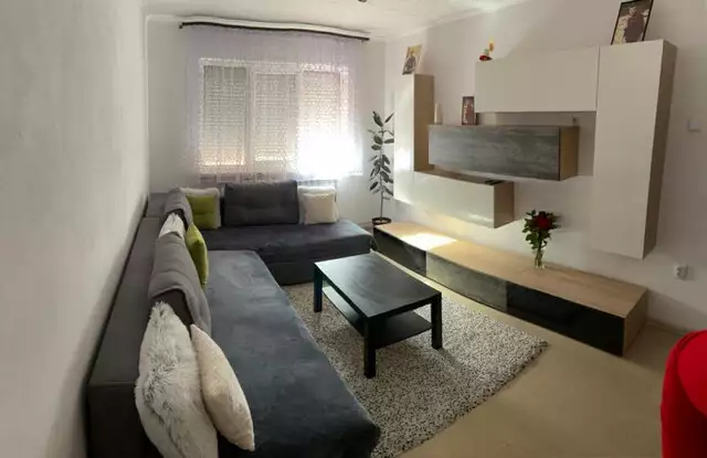 Apartament decomandat 3 camere etaj 2 de vanzare Vasile Aaron Sibiu