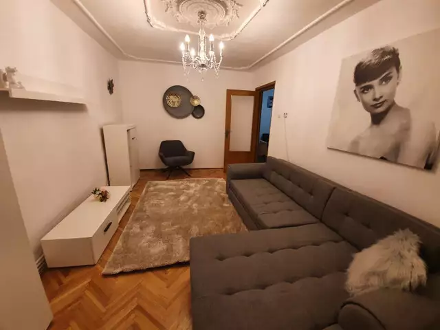 Apartament 3 camere 65 mp de inchiriat zona Semaforului in Sibiu