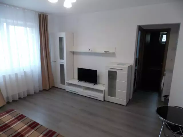 Prima inchiriere! Apartament 3 camere ultrafinisat Sibiu zona Rahovei