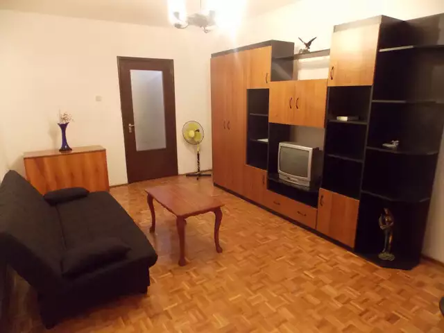 Apartament de inchiriat recent renovat cu 2 camere Sibiu zona Strand