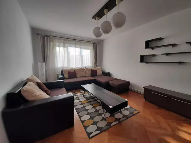 Apartament cu 3 camere de inchiriat zona Mihai Viteazu Sibiu