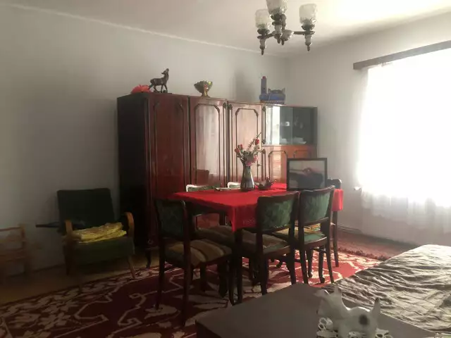 Casa individuala de vanzare curte libera 380 mp in Sibiu zona Tiglari