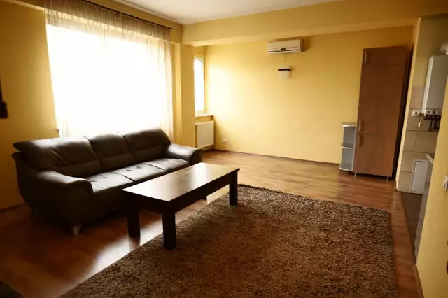 Apartament cu 3 camere de inchiriat zona Turnisor Sibiu