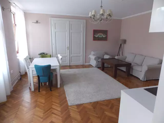 Apartament modern 3 camere de inchiriat in Sibiu zona Sub Arini