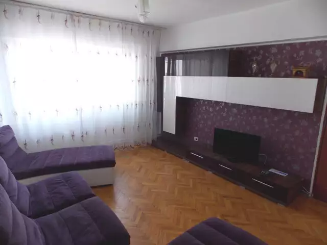 Apartament de inchiriat in Sibiu zona Strand 4 camere 2 bai 2 balcoane