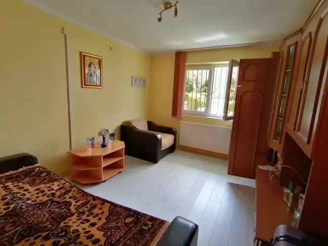 De vanzare apartament 3 camere la parter in Cisnadie Sibiu