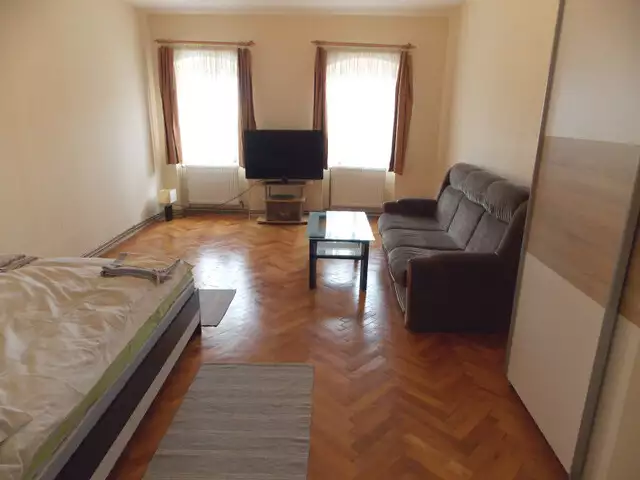 Apartament 2 camere in regim hotelier de vanzare Sibiu Centrul Istoric