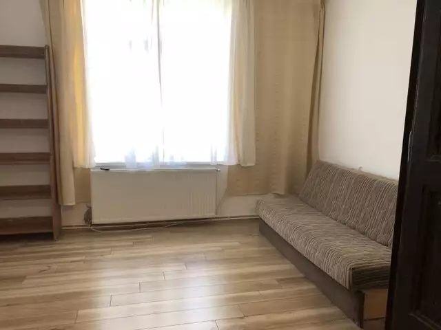 Apartament 2 camere decomandate de inchiriat zona Centrala Sibiu