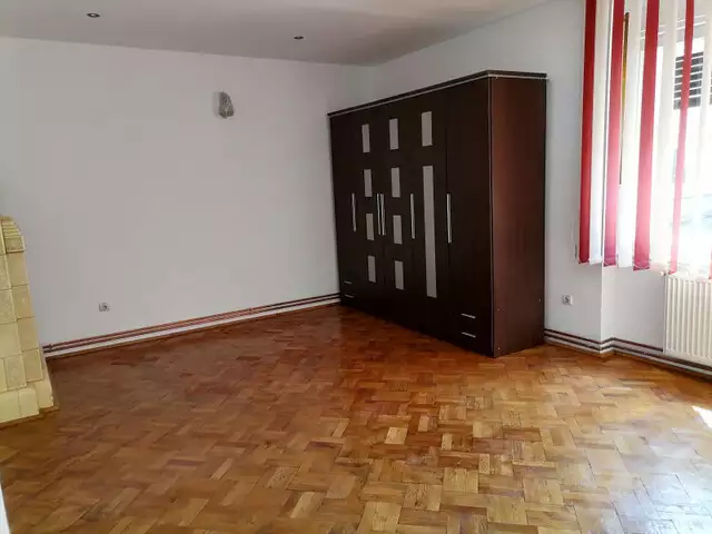 Apartament 3 camere la casa Sibiu zona Centrala trafic pietonal