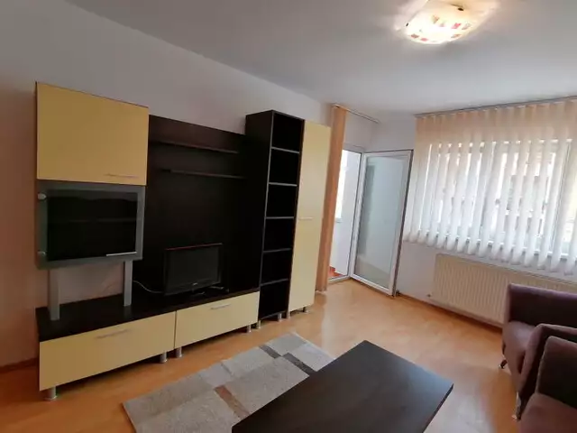 De inchiriat apartament 2 camere cu gradina zona Strand Sibiu