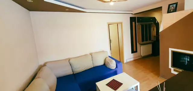 Apartament decomandat 3 camere si balcon de vanzare Sibiu zona Strand