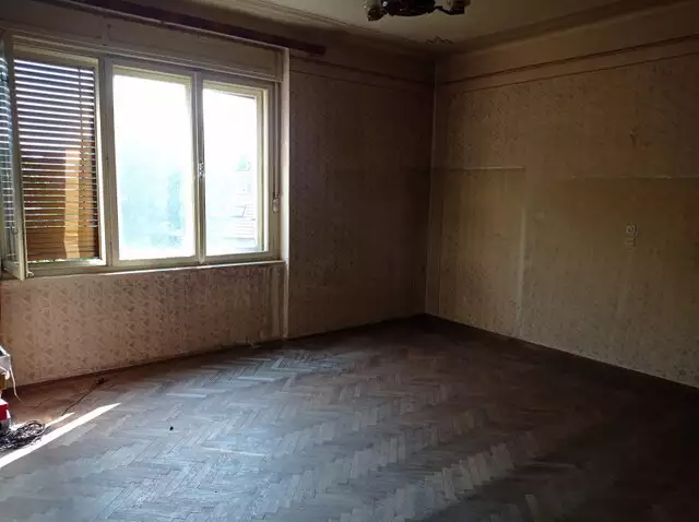 Apartament spatios 3 camere la casa de vanzare in Sibiu zona Centrala