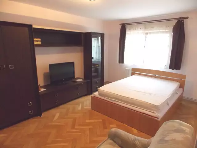 Apartament 2 camere comfort 1 etaj 2 de vanzare in Sibiu zona Rahovei