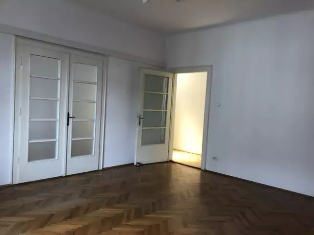 Apartament 3 camere de inchiriat in Sibiu zona Centrul Istoric