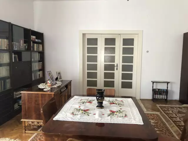 Casa individuala 4 camere de vanzare in Sibiu zona Calea Poplacii 