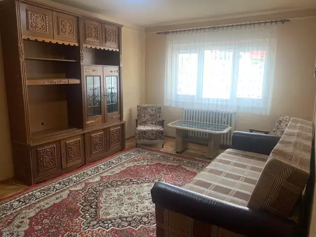 Apartament 3 camere decomandate de inchiriat zona Garii din Sibiu