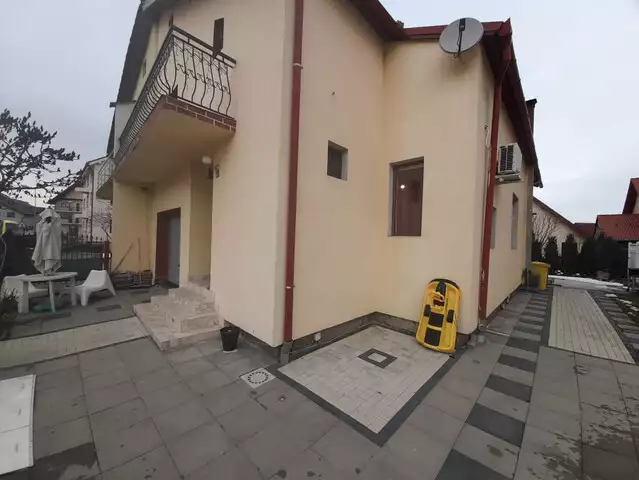 Vila de inchiriat 250 mpu in Sibiu modern utilata 5 camere 