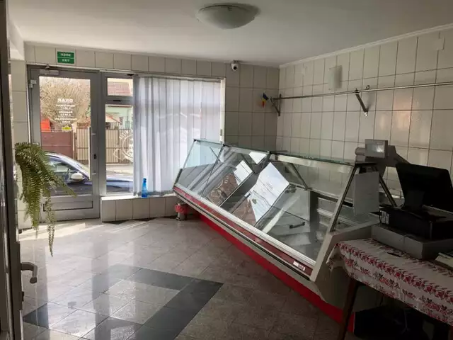 Spatiu comercial cu vitrina de inchiriat 120 mp Mihai Viteazu Sibiu