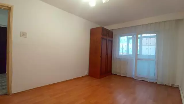 De inchiriat apartament cu 3 camere si balcon zona Vasile Aaron Sibiu