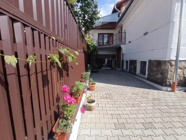 Apartament 4 camere la casa utilat de inchiriat terasa Centru Sibiu