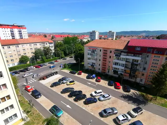 Apartament decomandat 3 camere 66 mpu bloc cu lift Sibiu Mihai Viteazu