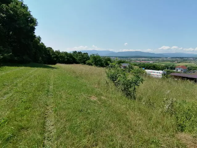Teren extravilan de vanzare 1900 mp de vanzare in Mohu Sibiu