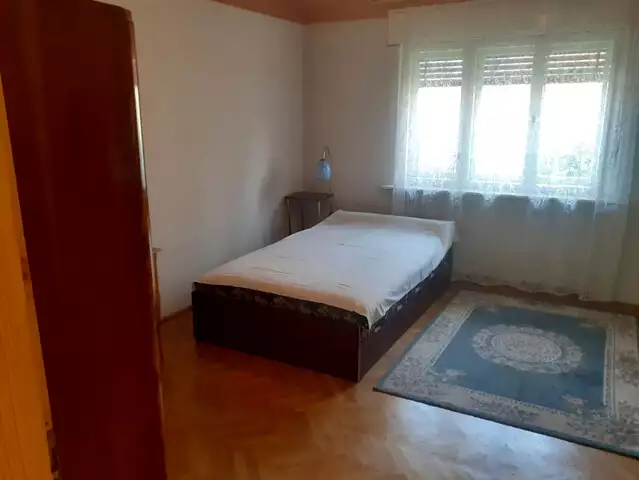 Casa de vanzare cu 4 camere in Fagaras judetul Brasov