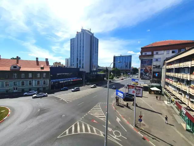 Apartament cu 3 camere si balcon de vanzare in centrul Sibiului