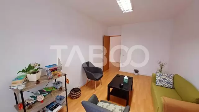 Apartament decomandat cu 2 camere de vanzare etajul 1 in Strand Sibiu