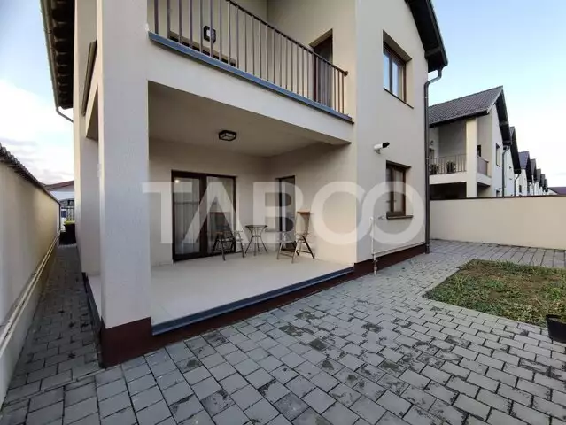 Casa individuala cu 4 camere teren liber si carport in Selimbar Sibiu